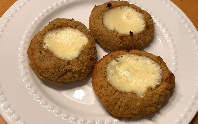 Low-Carb Pumpkin Cream Cheese Cookies